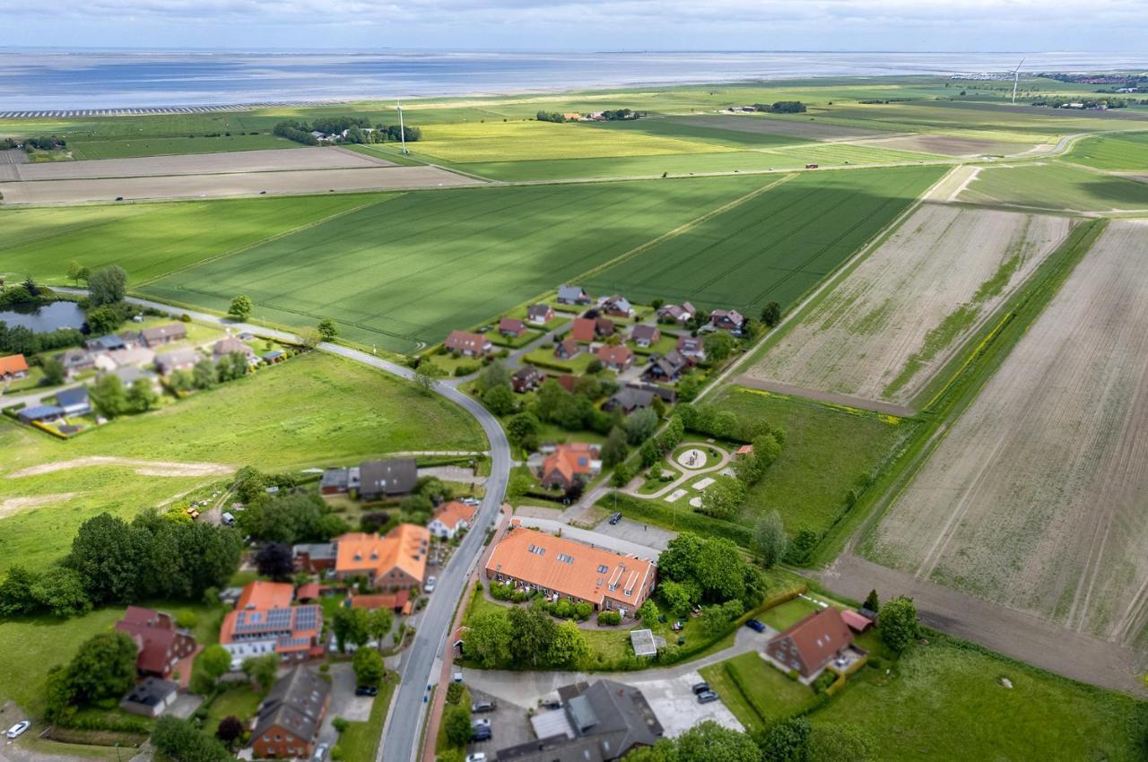 Gulfhof Butendiek - Ferienapartments Neuharlingersiel Luaran gambar