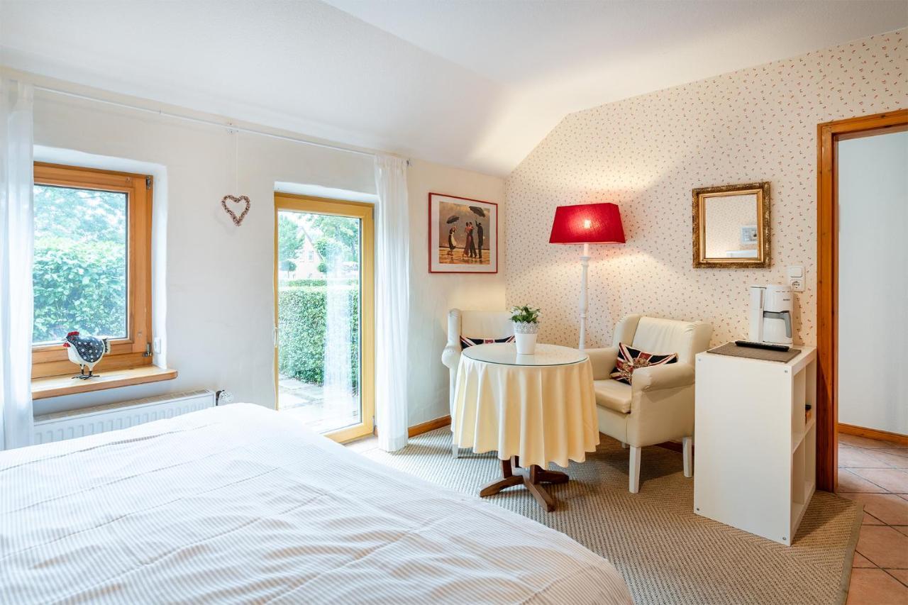 Gulfhof Butendiek - Ferienapartments Neuharlingersiel Luaran gambar